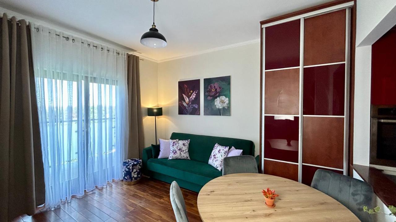 Mala Italia Apartments Wroclaw Bagian luar foto