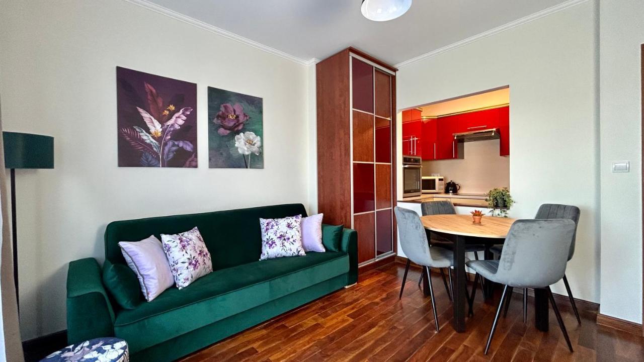 Mala Italia Apartments Wroclaw Bagian luar foto