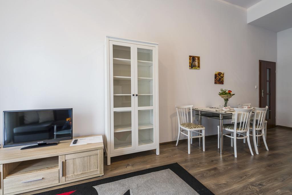 Mala Italia Apartments Wroclaw Bagian luar foto
