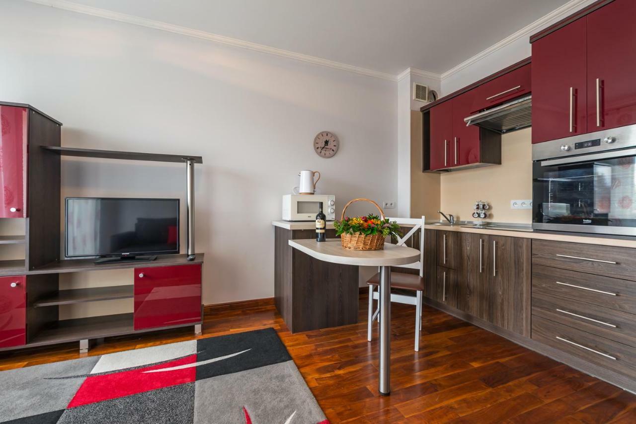 Mala Italia Apartments Wroclaw Bagian luar foto